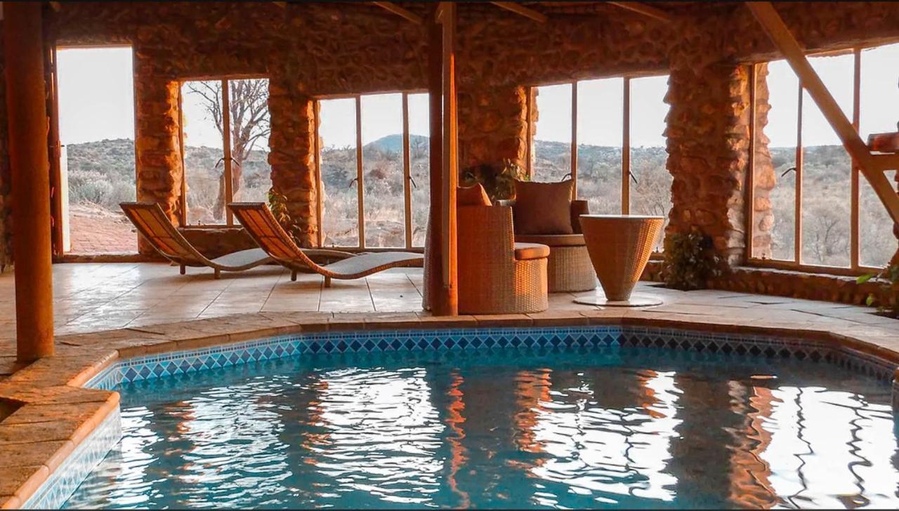 Karivo Hotel Windhoek Eksteriør billede