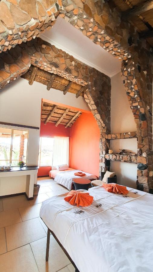 Karivo Hotel Windhoek Eksteriør billede
