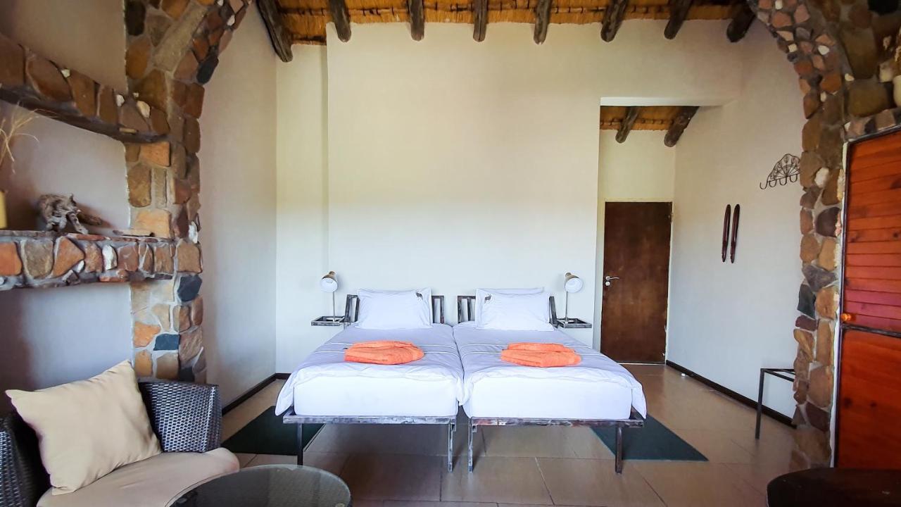 Karivo Hotel Windhoek Eksteriør billede